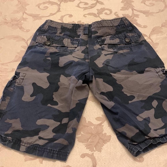 Boys ARIZONA camo cargo shorts size 14 - Picture 7 of 8